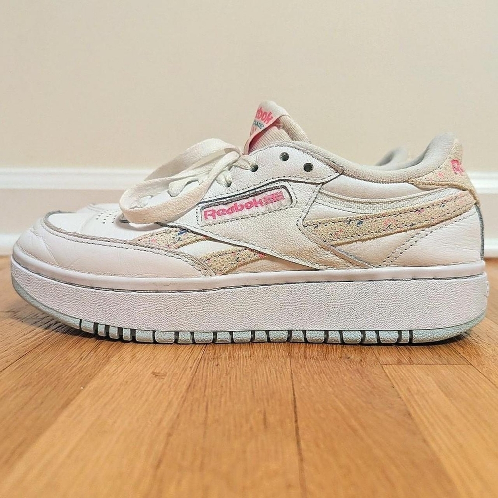 Reebok Classic White and Pink Sneakers - Picture 2 of 12